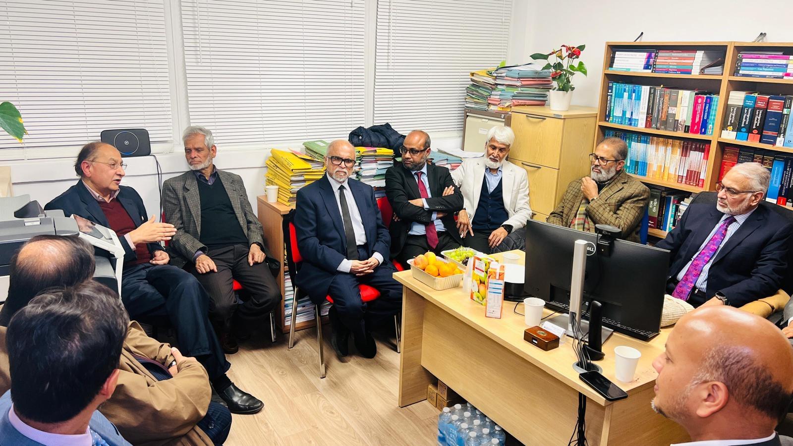 ব্ল্যাকস্টোনস সলিসিটর্সে প্রাজ্ঞজনদের মিলনমেলা